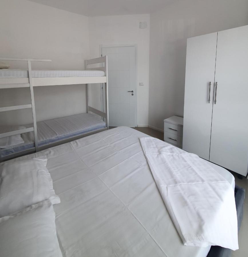 Low Cost Banesa Kosovare Shengjin Exterior photo