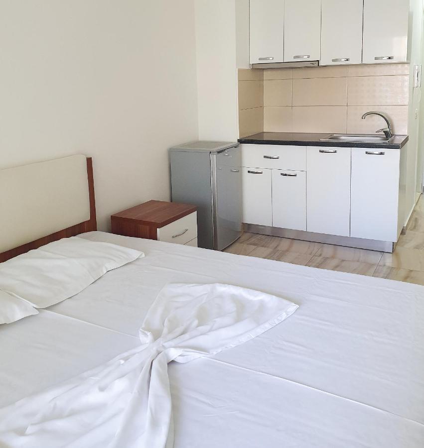 Low Cost Banesa Kosovare Shengjin Exterior photo