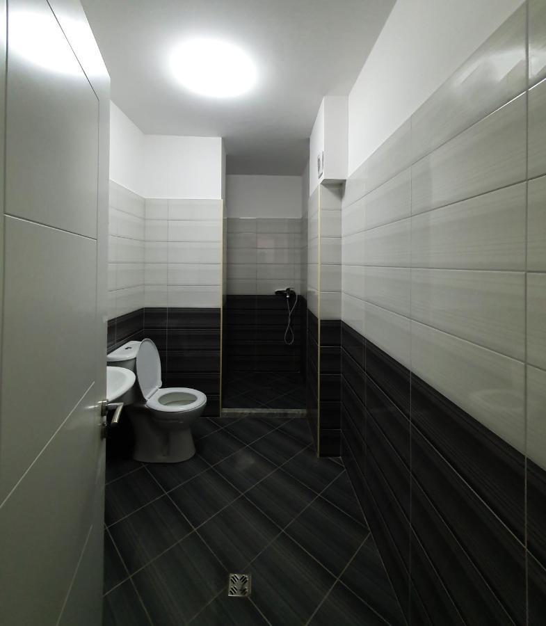 Low Cost Hotel Kosova Shengjin Exterior photo