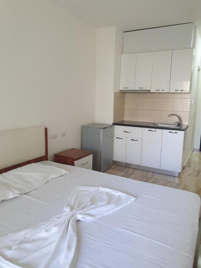 Low Cost Hotel Kosova Shengjin Exterior photo